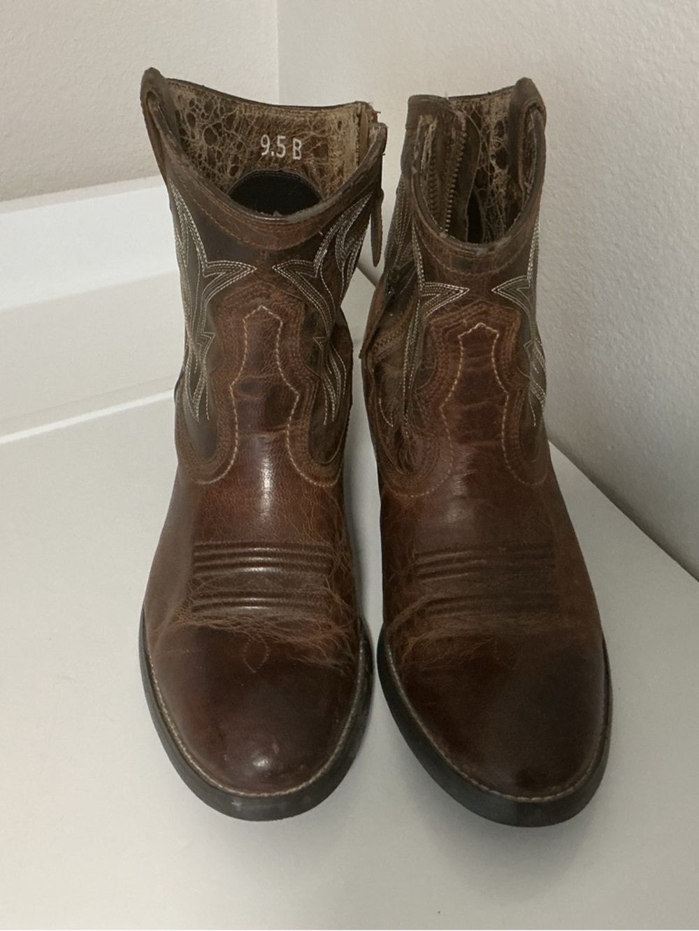 Ladies Ariat Billie Brown Leather Western Ankle Booties Sz 9.5 B - Picture 3 of 6
